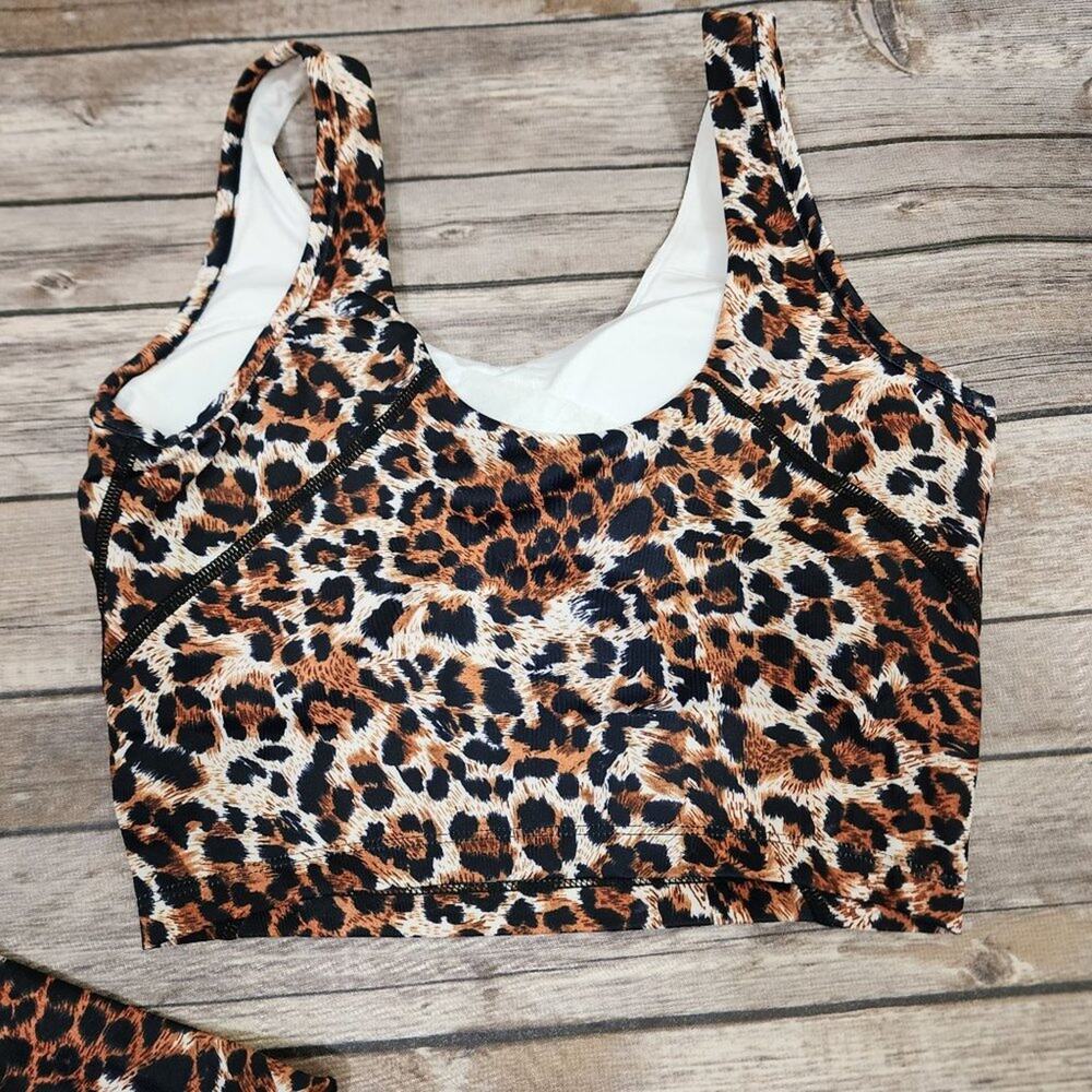 Dance2fit NWT Fit Booty animal print bra & scrunch booty shorts set woman size M - Picture 3 of 9